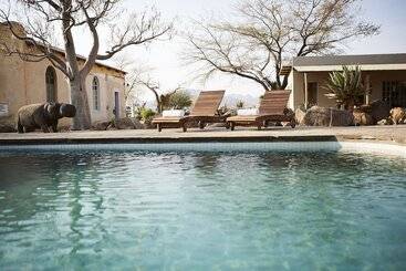 هتل Solitaire Lodge