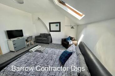 پانسیون Barrow Contractor Digs