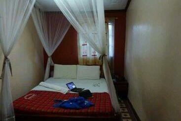 پانسیون Msafiri Rift Lodge