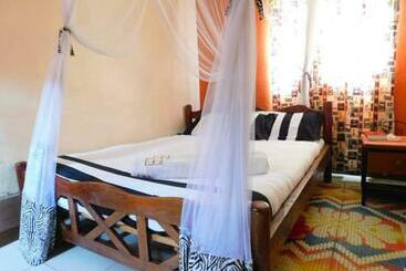 پانسیون Msafiri Rift Lodge