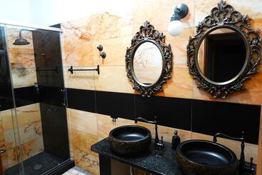 ریاض Aladin Comfort Country Rooms