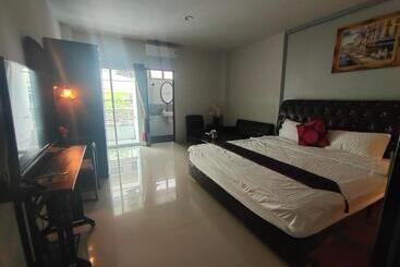 شقة فندقية The Rich Room ห้องพักนครราชสีมา