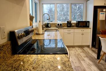 Condo 7 Slopeside With Private Sauna And Hot Tub