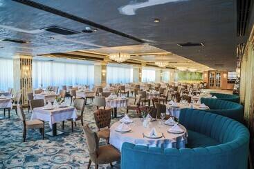 Iris Hotel Baku Halal