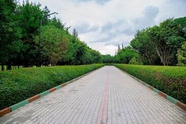 تختخواب و صبحانه Eden Highlands