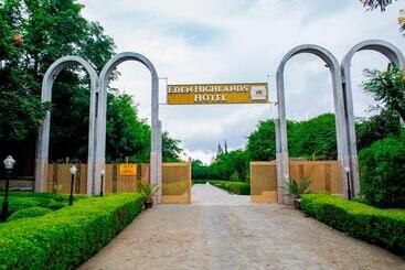 تختخواب و صبحانه Eden Highlands