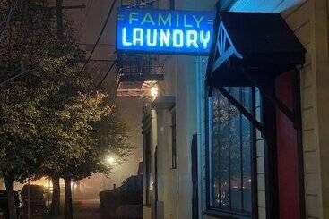 تختخواب و صبحانه Family Laundry & Spa
