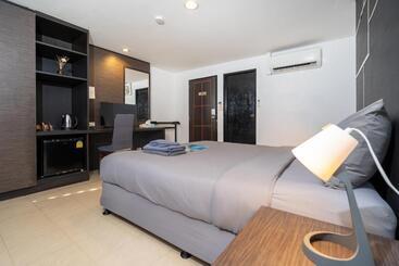Black Pantera Hostel