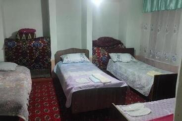 Hostel Tasmin Mexr регистан