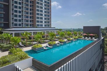 هتل Courtyard By Marriott Melaka