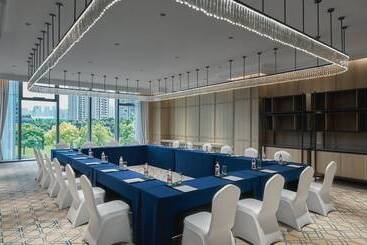 هتل Crowne Plaza Hangzhou Riverside, An Ihg