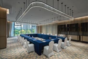 هتل Crowne Plaza Hangzhou Riverside, An Ihg