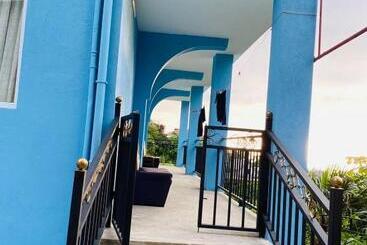 پانسیون Emma S Guest House