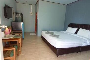 استراحتگاه บ้านทุ่ง เคียงบึง รีสอร์ท