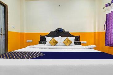 Spot On 81125 Hotel Ashirwad
