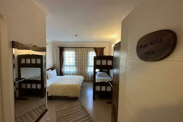 Cunda Alibeyhan Otel