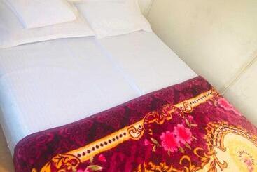 O Dev Hotel Mansarovar