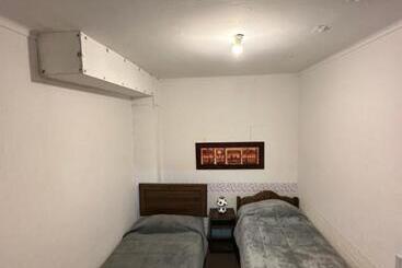 پانسیون Hostal Antonella Los Angeles