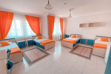 تختخواب و صبحانه Palmiye Guest House