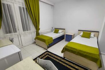 تختخواب و صبحانه Palmiye Guest House