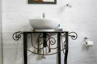 پانسیون Pluvia Guest House