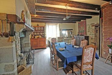 تختخواب و صبحانه La Maison De La Faye