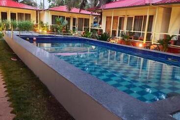 استراحتگاه The Sunbliss Cottages