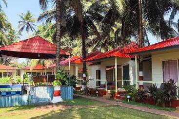 استراحتگاه The Sunbliss Cottages