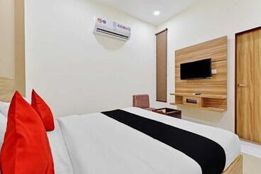 Super Collection O Hotel Roxas