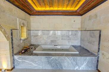 هتل Premium Cappadocia House