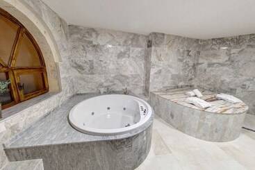 هتل Premium Cappadocia House