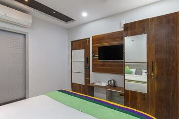هتل Treebo Abhi Suites, Guntur