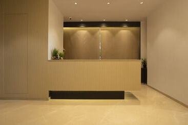 호텔 Treebo Premium Savera Inn