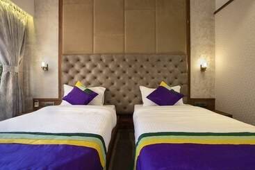 호텔 Treebo Premium Savera Inn