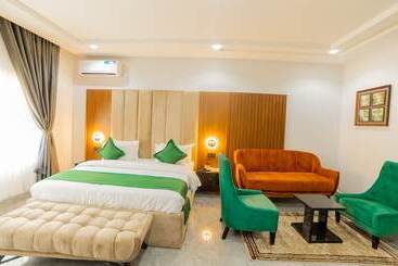 Tranquila Hotels And Suites Abuja