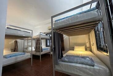 Vang Vieng Backpackers Hostel