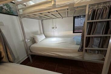 Vang Vieng Backpackers Hostel