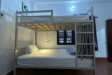 Vang Vieng Backpackers Hostel