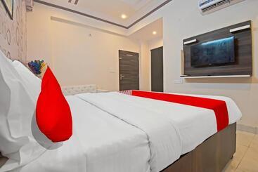 Collection O 80931 Hotel Vedansh