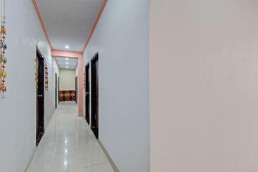 هتل Oyo Flagship 81034  Star Cham
