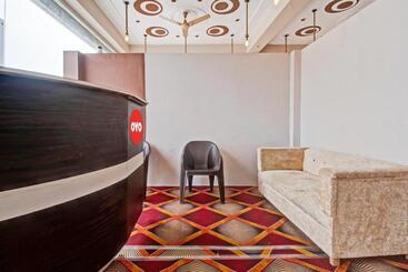 هتل Oyo Flagship 81034 Star Cham