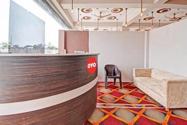 هتل Oyo Flagship 81034  Star Cham