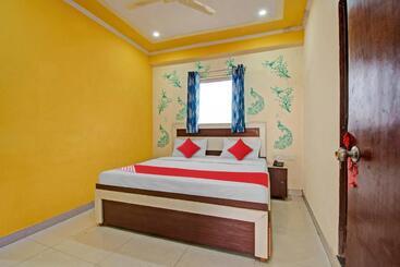هتل Oyo Flagship 81034  Star Cham