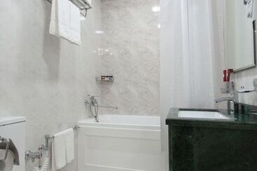 هتل Wellfort