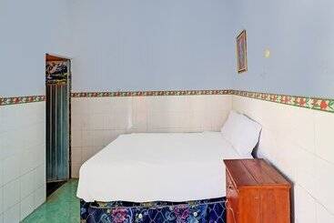 Spot On 92399 Hotel Sekar Jagat Near Pantai Baluk Rening