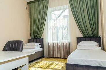 Hostel Compass 3