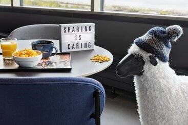 هتل Moxy Tromso