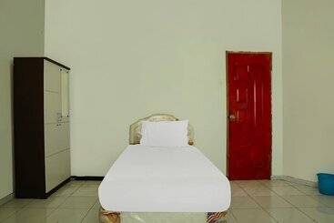 هتل Spot On 92390 Wilma Kost Syariah