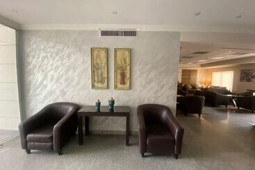 هتل Tamrah Suites