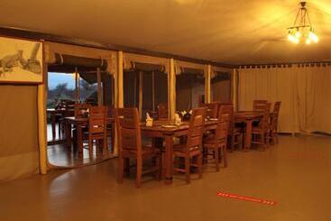 هتل Tulia Amboseli Safari Camp